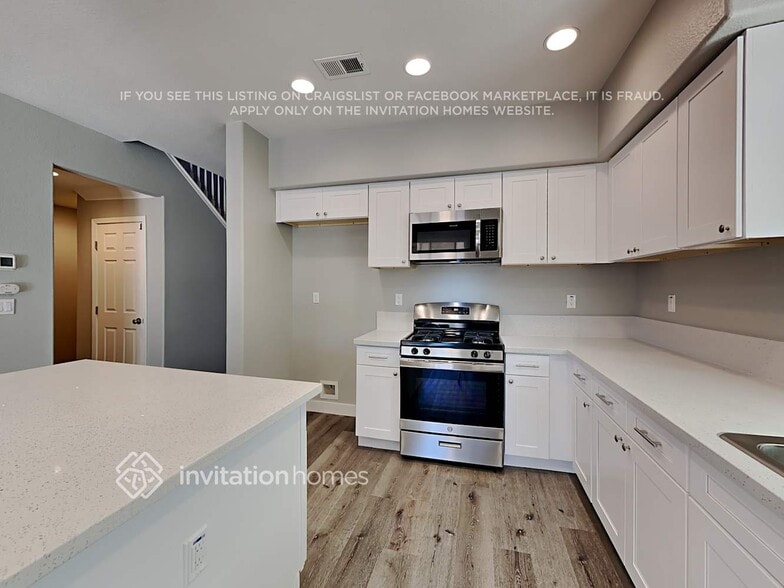 Building Photo - 4012 Kalamata Way