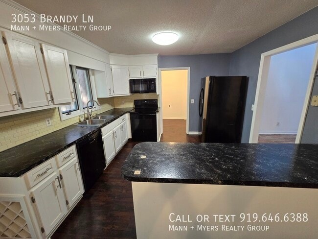 Building Photo - 3053 Brandy Ln