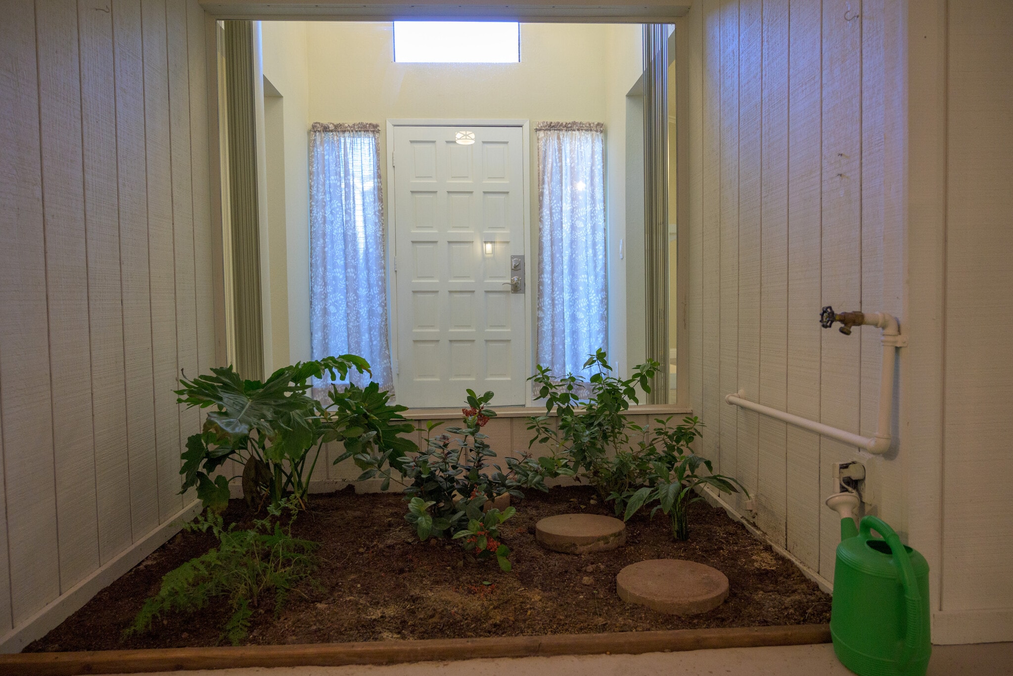 Building Photo - 1822 Cougar Ln