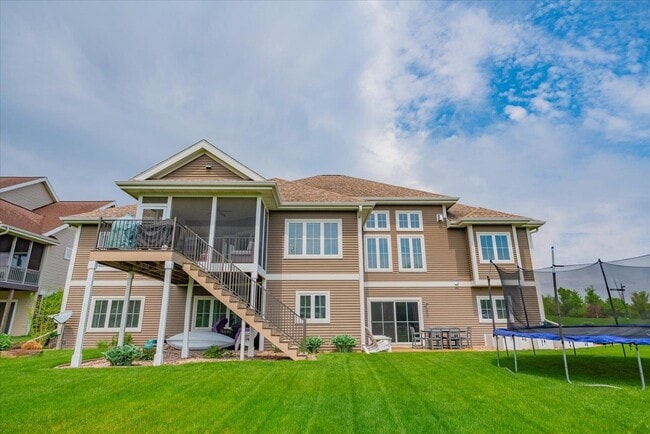 Building Photo - 1002 Millies Way