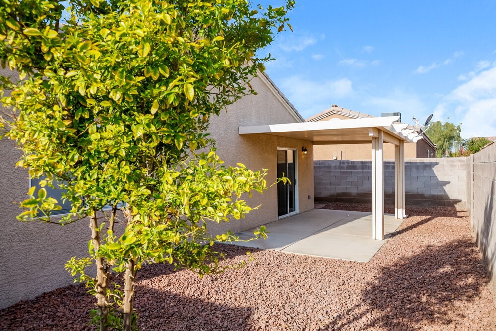 Building Photo - 5285 Mineral Lake Dr