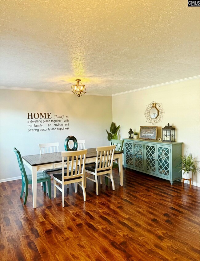 Building Photo - 1906 Leesburg Dr