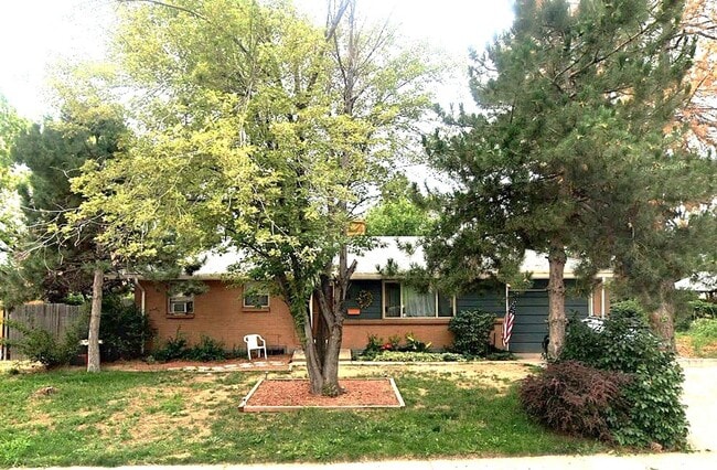 Primary Photo - Beautiful 3-Bedroom, 1.5-Bathroom Home wit...