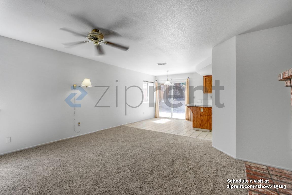 Building Photo - Unit