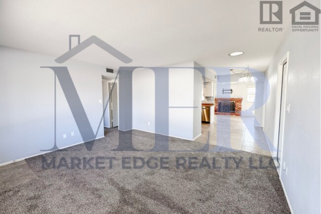 Building Photo - 3Bed/2Bath Home at Olive Ave/103rd Ave! Ready for Immediate Move-In! -- RV GATE! NO HOA!