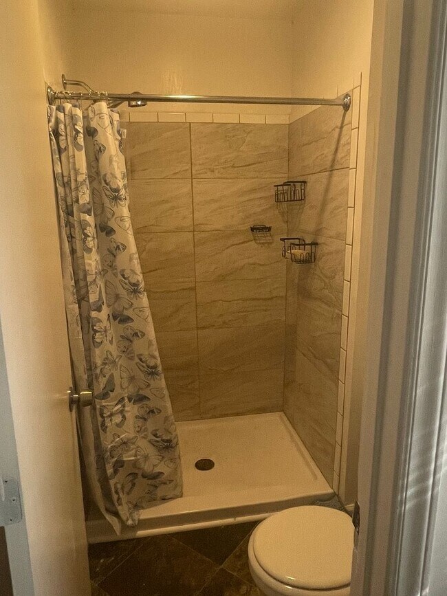 Building Photo - 7400 Lea Wood Ln