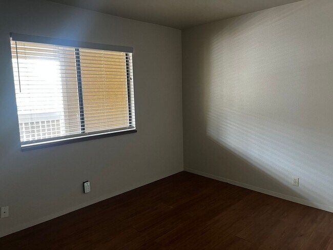Building Photo - Stunning Cottonwood Heights Home!!!