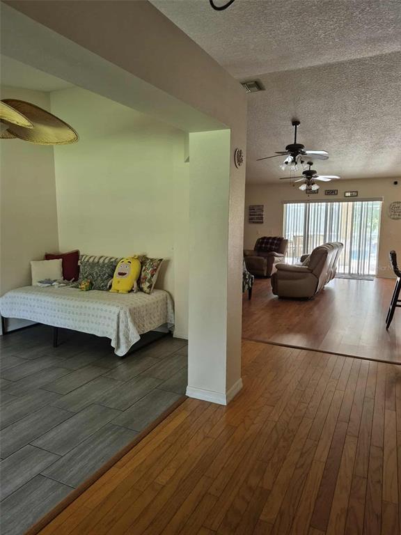Building Photo - 30733 Buttercup Ln
