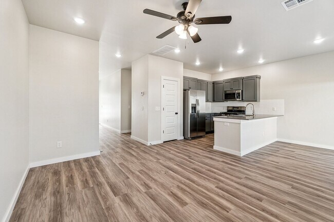 Building Photo - 19606 Molly Dr