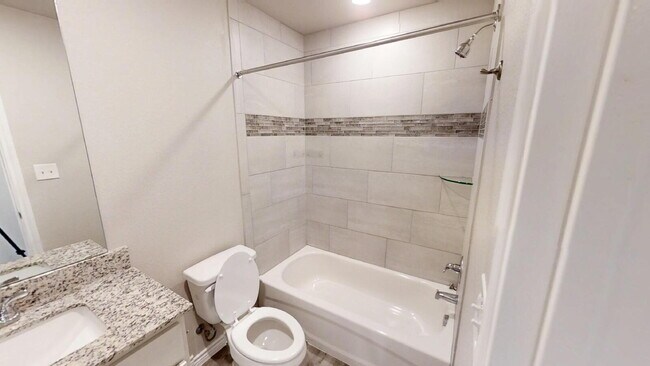 Building Photo - 130 Wind Ridge Dr