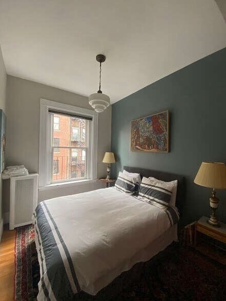 Building Photo - 143 Commonwealth Ave