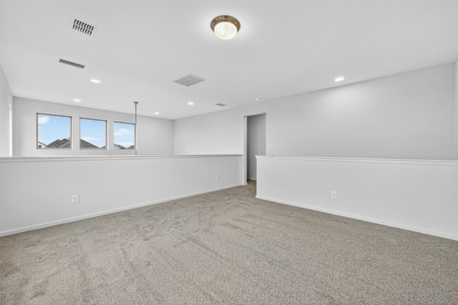 Building Photo - 5019 Bowen Pr Dr