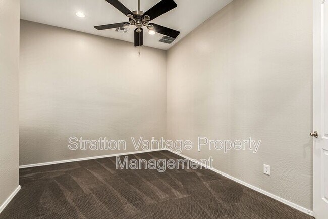 Building Photo - 21004 E Sunset Dr