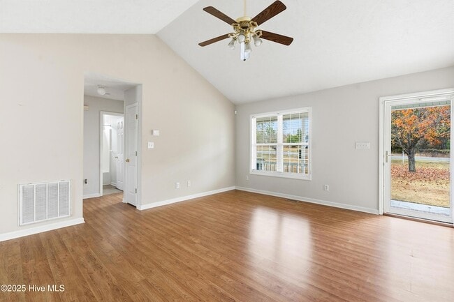 Building Photo - 558 Wiregrass Rd