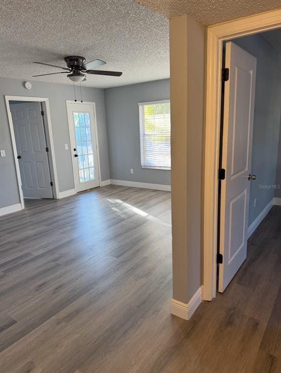 Building Photo - 8198 Fairways Cir