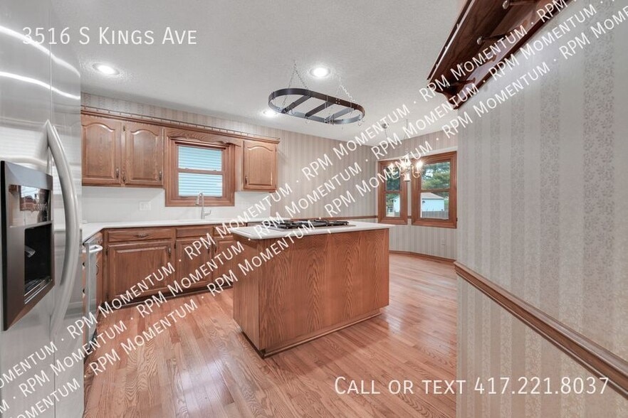 Building Photo - 3516 S Kings Ave