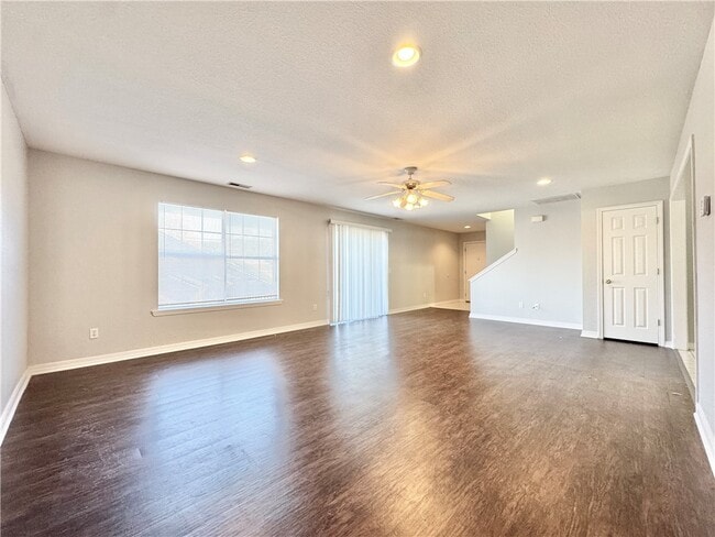 Building Photo - 1837 Pointer Ln