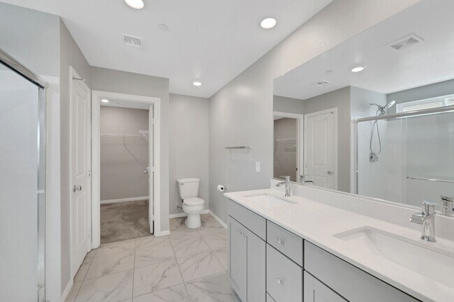 Building Photo - Gorgeous 3 bedroom Inspirada home
