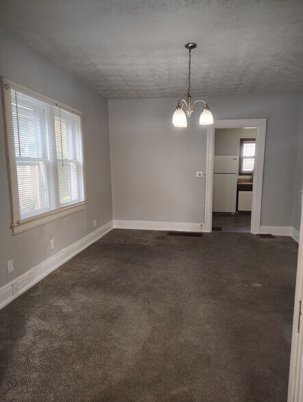 Building Photo - 639 Maryland Ave