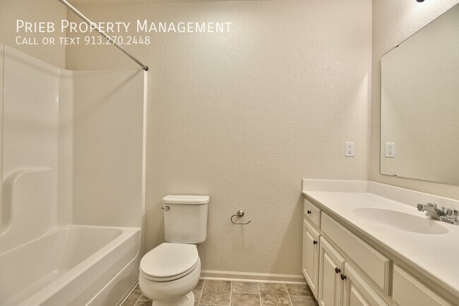 Building Photo - 21961 W 124th Pl