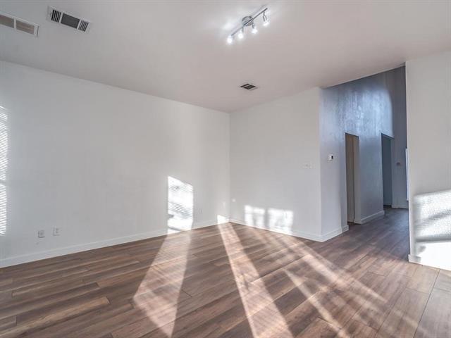 Building Photo - 10417 Forrest Dr