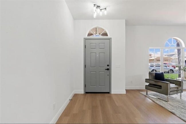 Building Photo - 1800 Loch Haven Ct