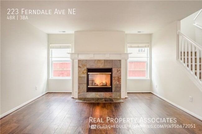 Building Photo - 223 Ferndale Ave NE