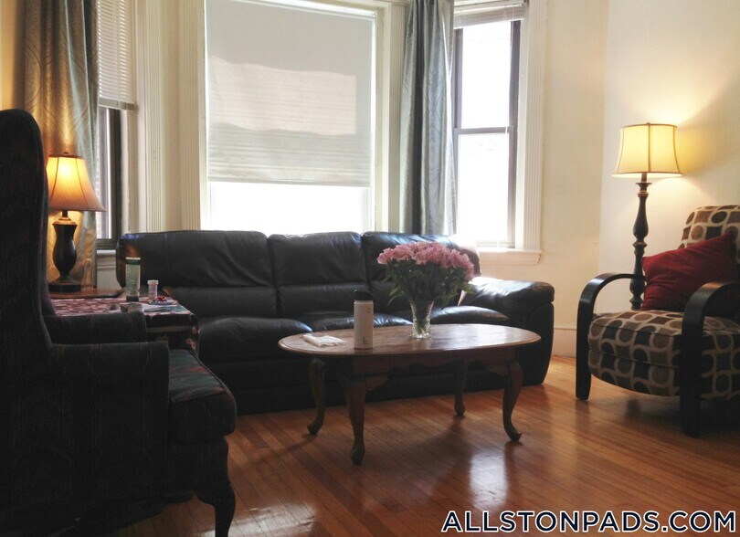 Building Photo - 215 Harvard Ave