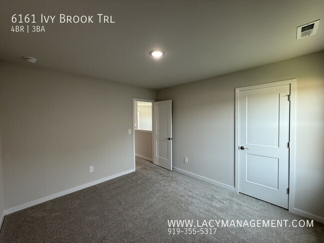 Building Photo - 6161 Ivy Brk Trl