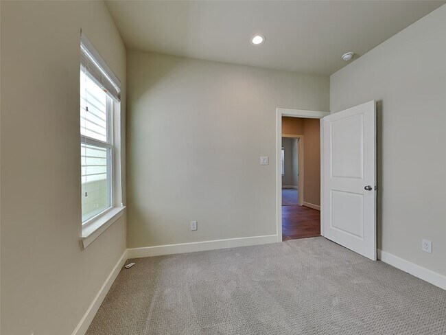 Building Photo - 5730 Paul Quinn St