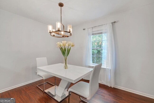 Building Photo - 1445 Monroe Dr NE