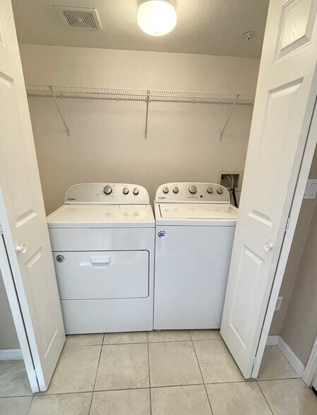 Washer and Dryer - 27 Meritage Cmn