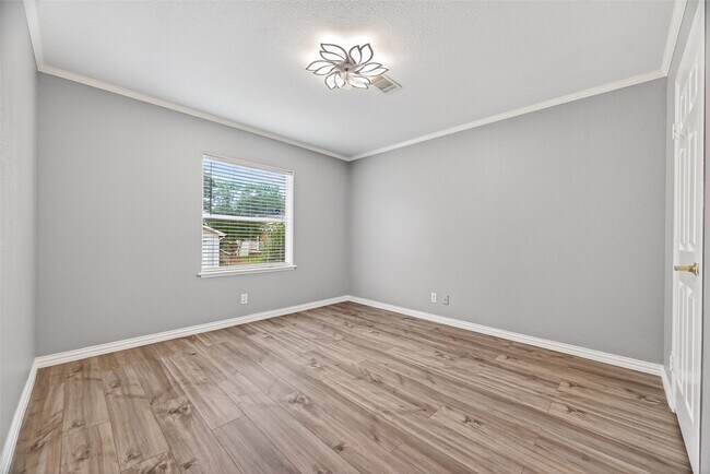 Building Photo - 21447 Sweet Grass Ln