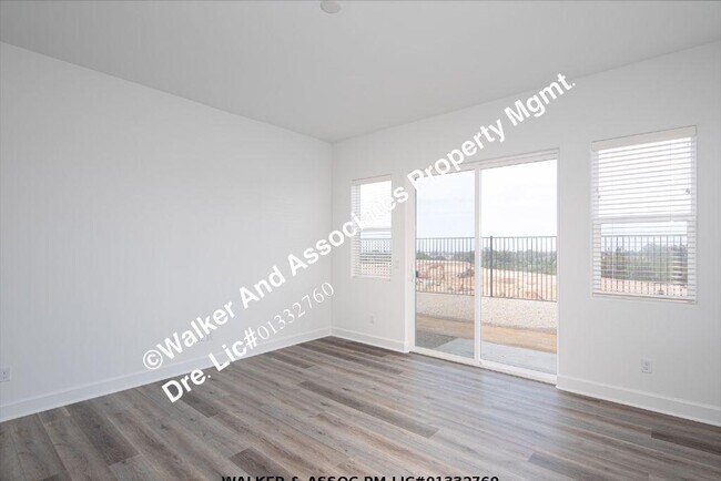 Building Photo - 5812 Lady Bells Dr