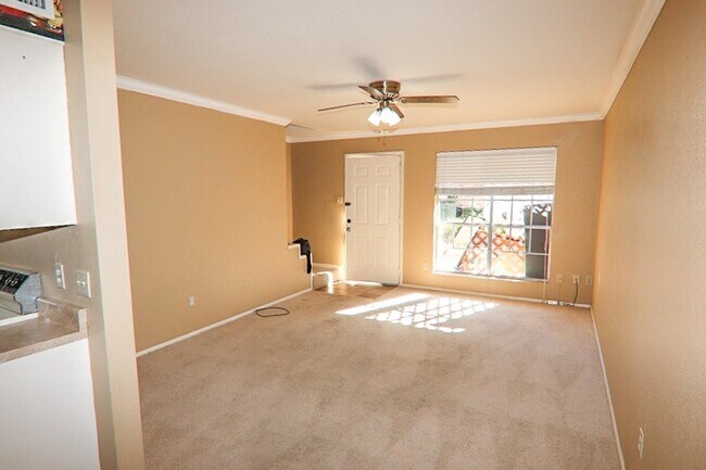 Building Photo - 8648 Glen Meadow Ln
