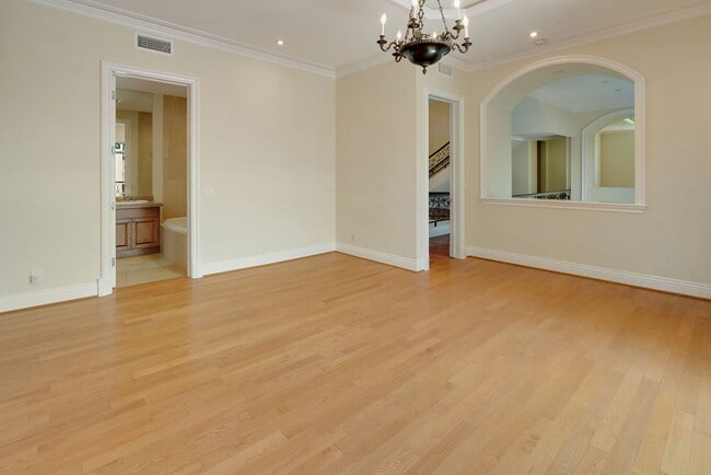 Building Photo - 2784 Deep Canyon Dr