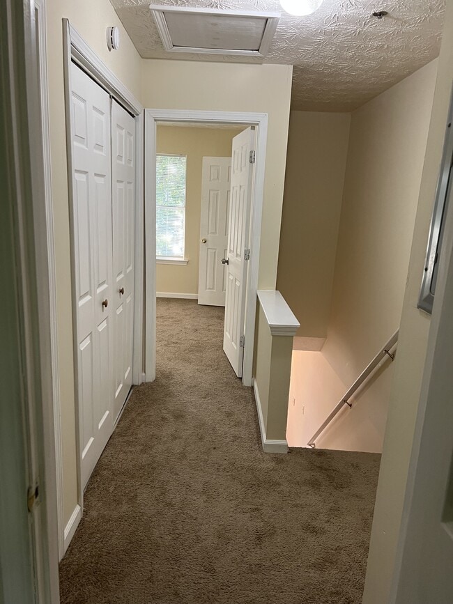 Building Photo - 2340 Wellington Cir