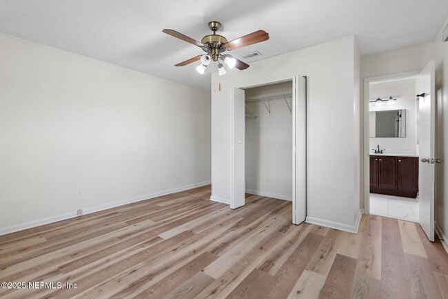 Building Photo - 4103 San Remo Dr