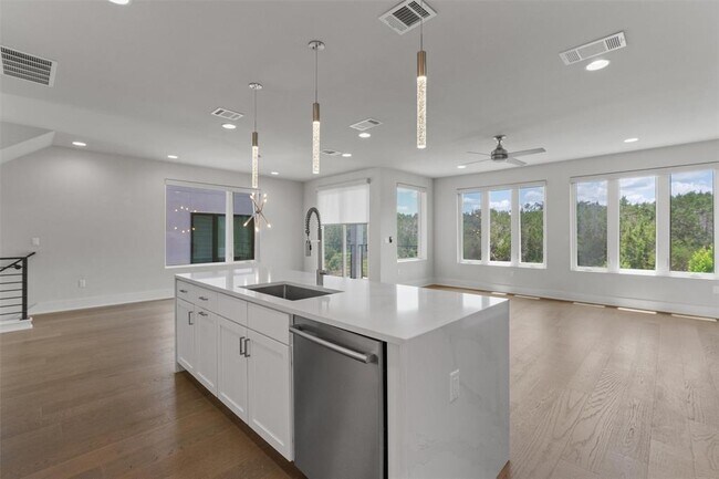Building Photo - 7921 Yellow Thistle Trail
