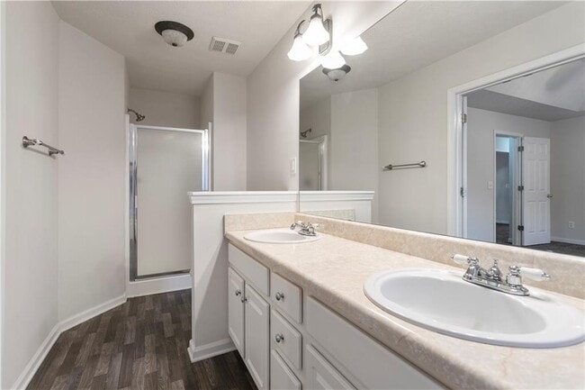 Building Photo - 1460 Wynsong Ct