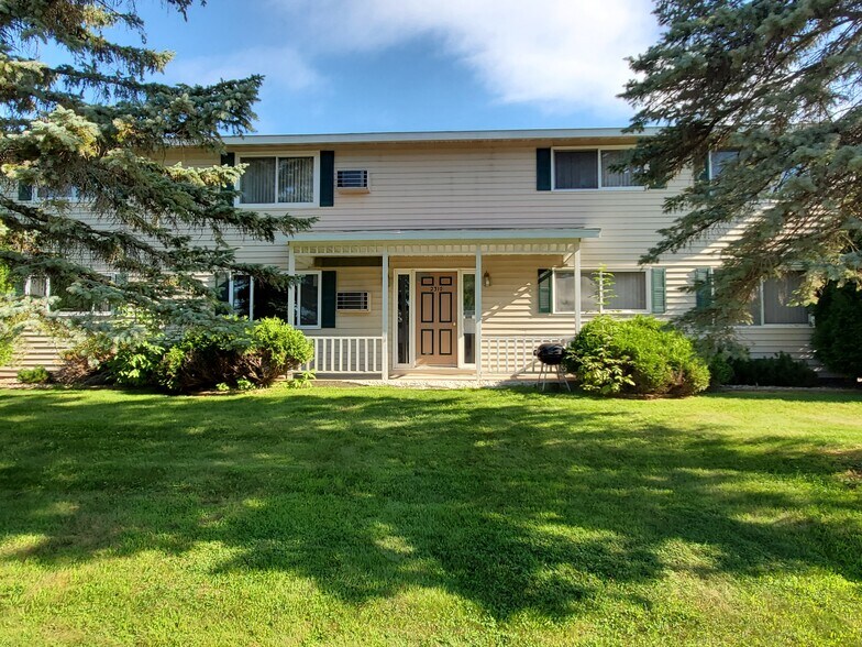 Building Photo - 2310 Radtke Ave