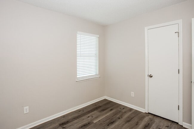 Building Photo - 3434 Braewick Pl