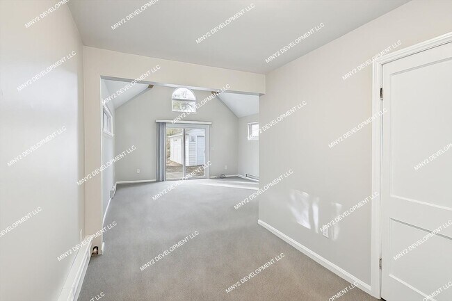 Building Photo - 17678 Lincoln Ave