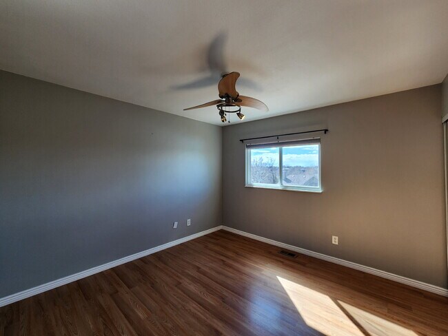 Building Photo - Beautiful 3 Bedroom Home In Great Neighborhood!