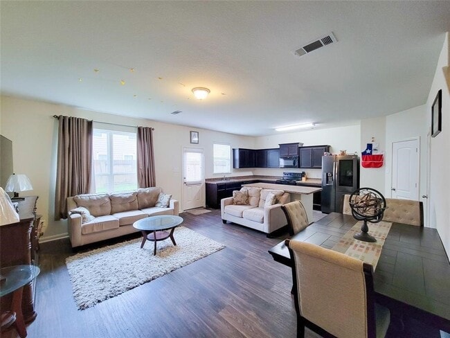 Building Photo - 17119 Sugar River