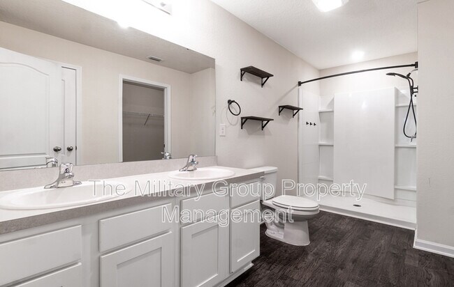 Building Photo - 15668 Strawberry Roan Ct