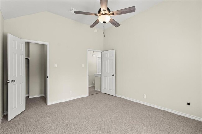 Building Photo - 5916 Rickerhill Ln
