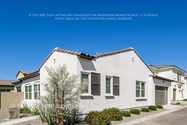 Building Photo - 18972 W Reade Ave