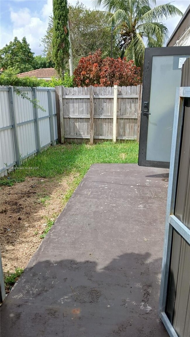 Building Photo - 29XX SW 114th Ave