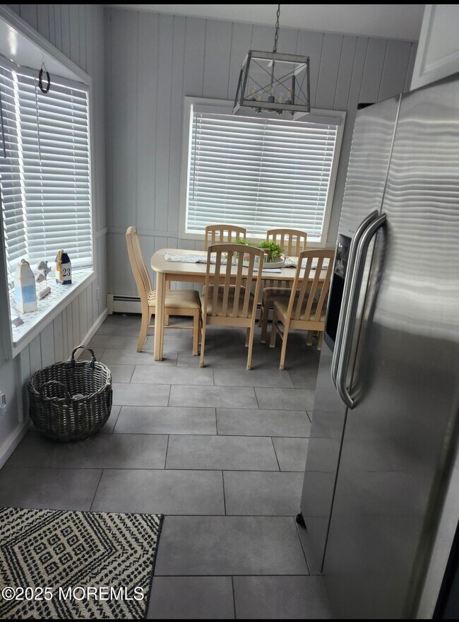 Building Photo - 23 E Surf Way